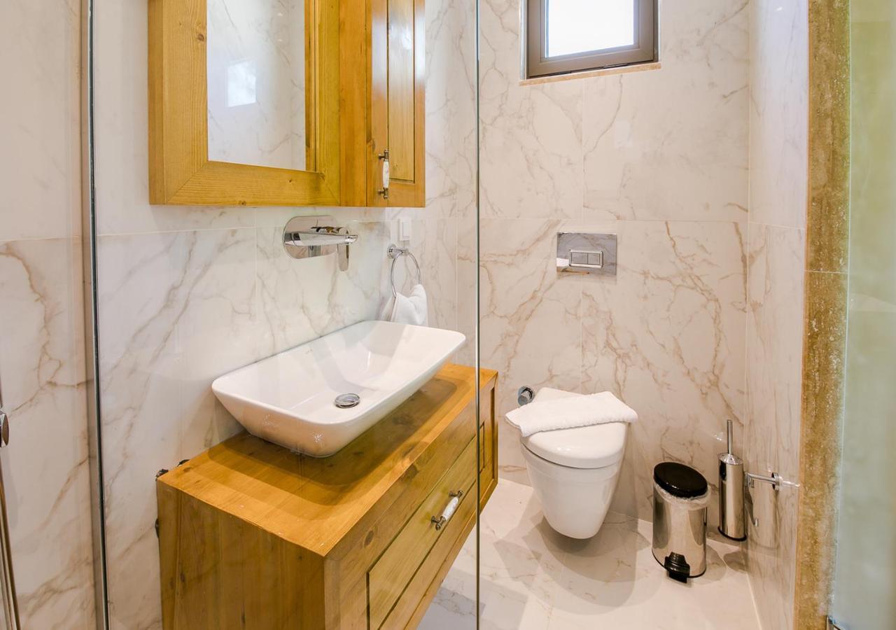 Villa 2 Sleeps 4 Isolated Honeymoon-Villa Sardunya Kaş Ngoại thất bức ảnh